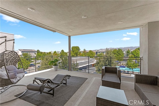 Detail Gallery Image 4 of 56 For 259 Chorus, Irvine,  CA 92618 - 4 Beds | 3/2 Baths