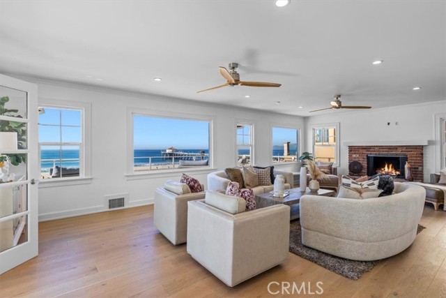 1000 The Strand, Manhattan Beach CA: https://media.crmls.org/medias/676f1eb1-ca8e-4553-b5a9-0f70cd1945c8.jpg