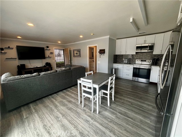 Detail Gallery Image 9 of 19 For 2910 Bradford Pl, Santa Ana,  CA 92707 - 2 Beds | 1 Baths