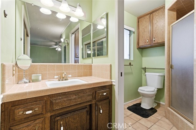 Detail Gallery Image 13 of 42 For 2404 Prestwick Ct, Bakersfield,  CA 93309 - 3 Beds | 2 Baths