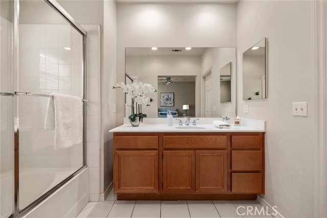 Detail Gallery Image 18 of 32 For 3411 S Main St #K,  Santa Ana,  CA 92707 - 2 Beds | 2/1 Baths