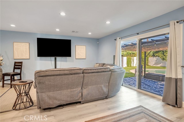 Detail Gallery Image 25 of 38 For 20807 Vose St, Winnetka,  CA 91306 - 3 Beds | 2/1 Baths