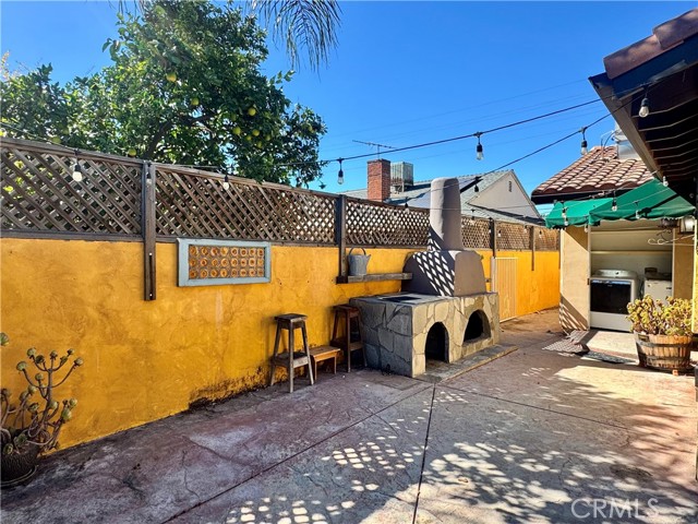 Detail Gallery Image 26 of 36 For 7326 Vanalden, Reseda,  CA 91335 - 3 Beds | 3 Baths