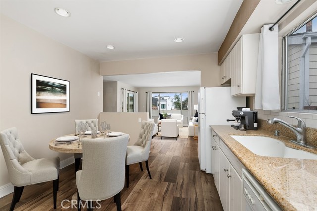 Detail Gallery Image 16 of 23 For 420 1/2 Narcissus, Corona Del Mar,  CA 92625 - 2 Beds | 1 Baths