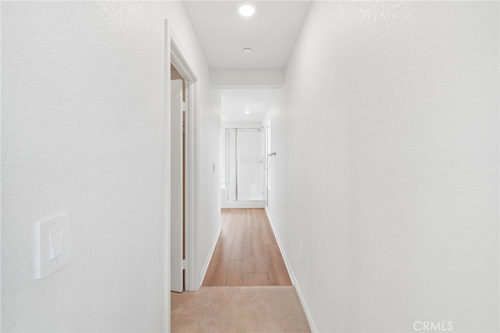 https://media.crmls.org/medias/6773f0a6-a123-432b-8456-642ab9109d0f.jpg?preset=X-Large