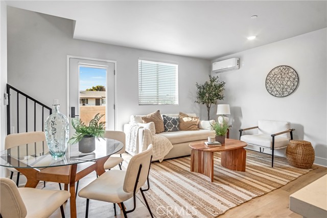 Detail Gallery Image 1 of 20 For 10035 S Western Ave #103,  Los Angeles,  CA 90047 - 2 Beds | 2 Baths