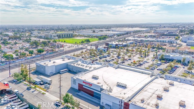 9621 Laurel, Los Angeles CA: https://media.crmls.org/medias/677472cd-25ef-414e-aef4-30bae531f589.jpg