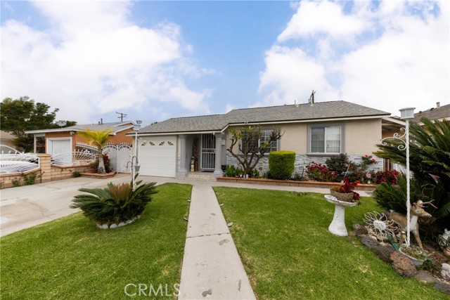 Detail Gallery Image 3 of 26 For 12005 Washington Bld, Whittier,  CA 90606 - 3 Beds | 1/1 Baths