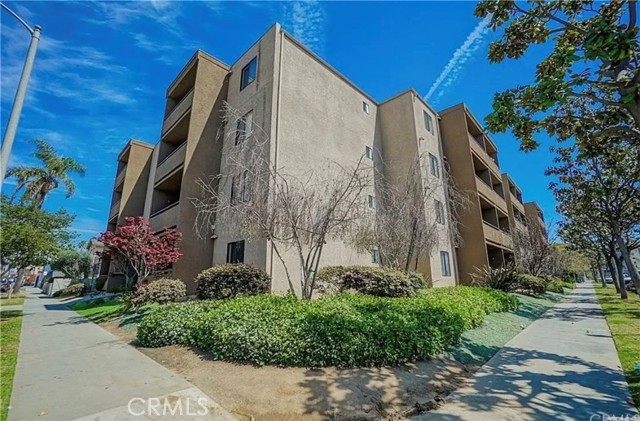 Detail Gallery Image 1 of 10 For 1450 Locust Ave #221,  Long Beach,  CA 90813 - 1 Beds | 1 Baths