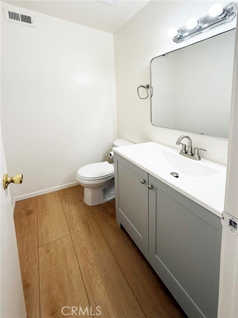 Detail Gallery Image 16 of 37 For 18301 Patterson Lane #3,  Huntington Beach,  CA 92646 - 2 Beds | 1/1 Baths