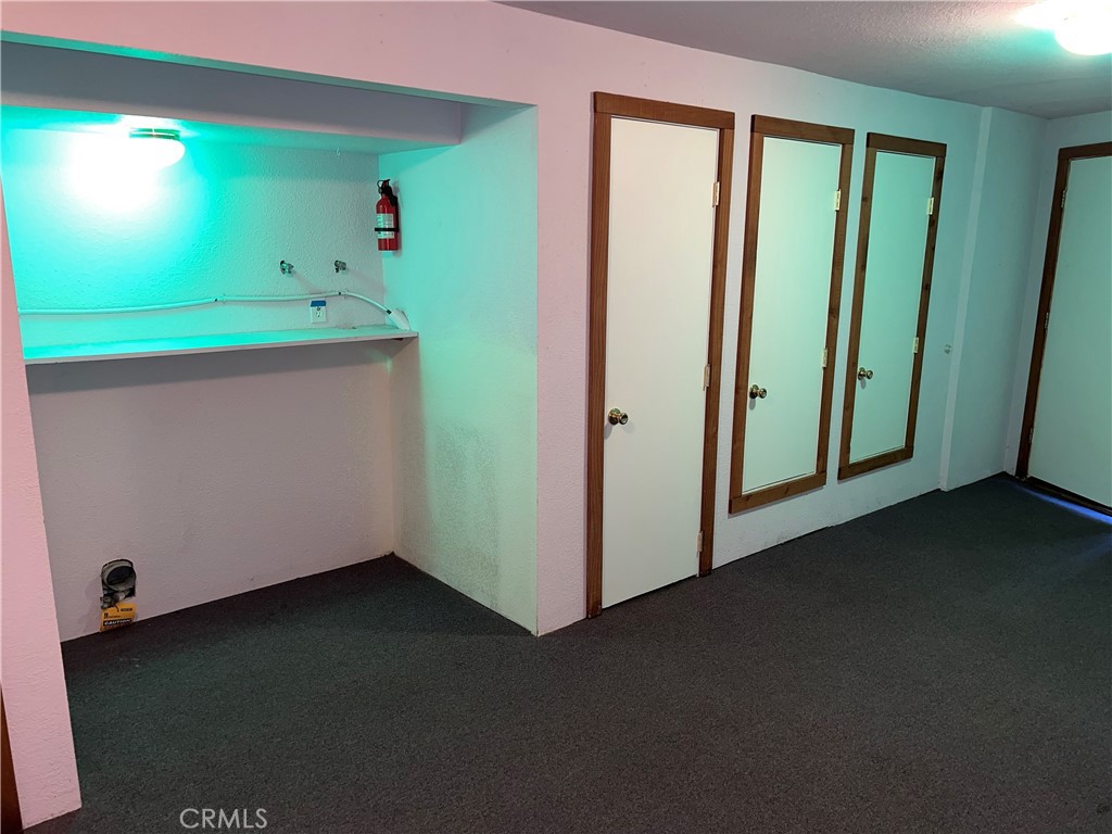 https://media.crmls.org/medias/67758cb2-40a0-43a2-acee-08813e3ef3ef.jpg?preset=X-Large