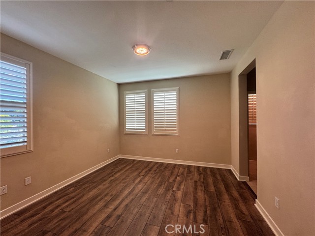 299 E Arrow Highway, Glendora CA: https://media.crmls.org/medias/6776f3ab-ebd8-4472-8e47-9482bf90fd96.jpg