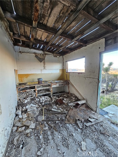 Detail Gallery Image 9 of 10 For 411 Powerline Rd., Lucerne Valley,  CA 92356 - 0 Beds | 0 Baths