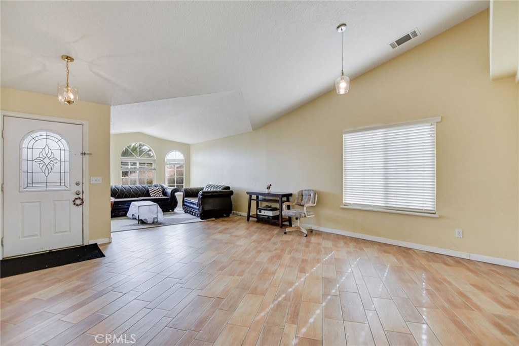 MLS #PW25278298 image #5