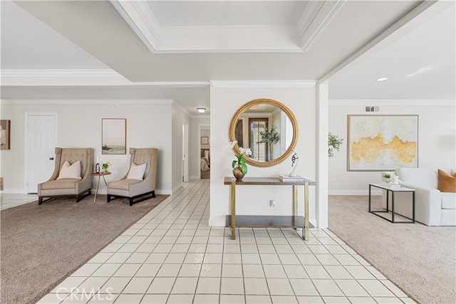 897 Calle Del Sol, Upland CA: https://media.crmls.org/medias/6778512c-dea5-4d3c-904c-90b60c2bd5e0.jpg