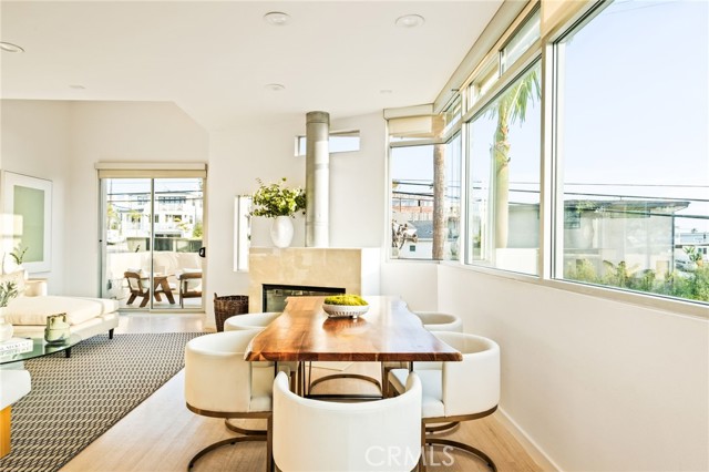 Detail Gallery Image 11 of 39 For 330 Hollowell Ave, Hermosa Beach,  CA 90254 - 4 Beds | 4 Baths