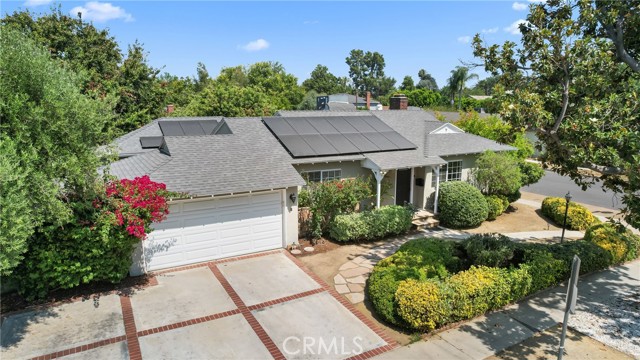 5834 Costello Avenue, Van Nuys CA: https://media.crmls.org/medias/6778b8b0-4824-4aba-9b19-dcd5916a2ed9.jpg