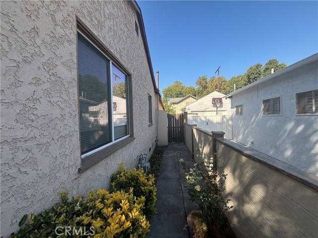 8135 Wakefield Avenue, Panorama City CA: https://media.crmls.org/medias/677938cf-f928-4bb4-baaa-b786e8e056b2.jpg
