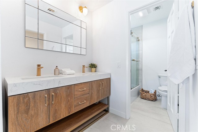 1045 E Deepak Road, Palm Springs CA: https://media.crmls.org/medias/6779ffa4-46db-4e3e-b5e4-a908c9a04252.jpg