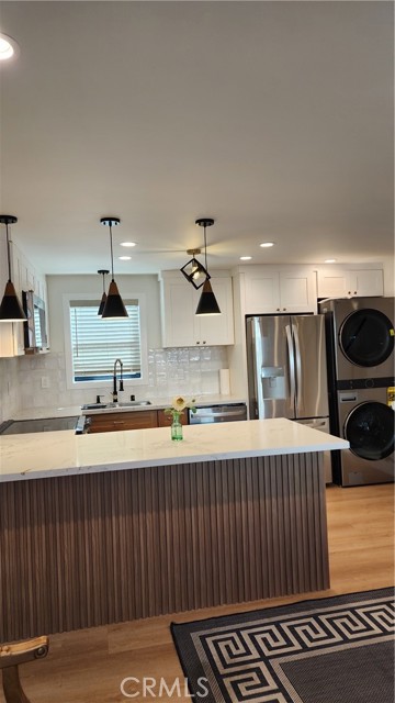 Detail Gallery Image 18 of 23 For 1972 S Corning St, Los Angeles,  CA 90034 - 2 Beds | 2 Baths