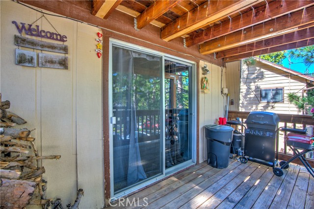 Detail Gallery Image 3 of 27 For 31810 Panorama Dr, Running Springs,  CA 92382 - 2 Beds | 1 Baths