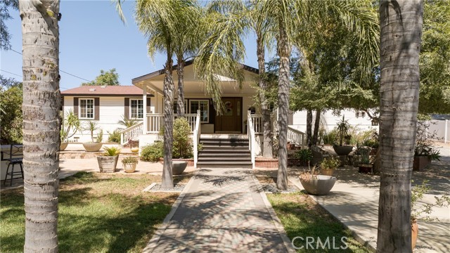 21510 Floral Avenue, Perris CA: https://media.crmls.org/medias/677c73c5-6b2e-4db9-9852-2ffe894e689e.jpg