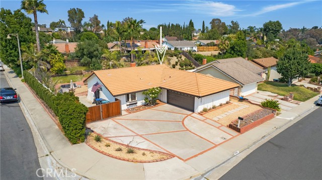 26281 Papagayo Drive, Mission Viejo CA: https://media.crmls.org/medias/677ca853-8b35-42ad-baec-53d885e0a6bb.jpg