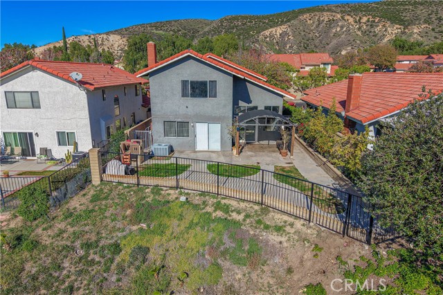 Detail Gallery Image 38 of 48 For 28076 Wildwind Dr, Canyon Country,  CA 91351 - 4 Beds | 3 Baths