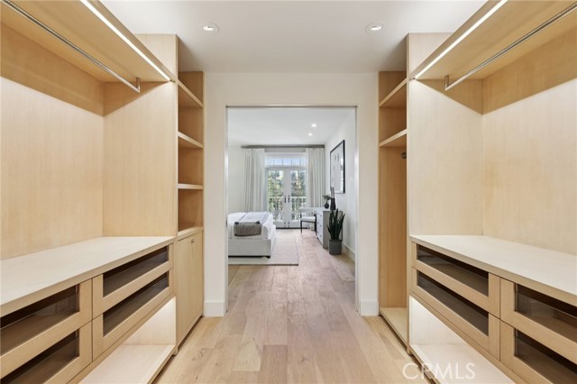 Detail Gallery Image 30 of 67 For 1040 4th #407,  Santa Monica,  CA 90403 - 3 Beds | 3/1 Baths