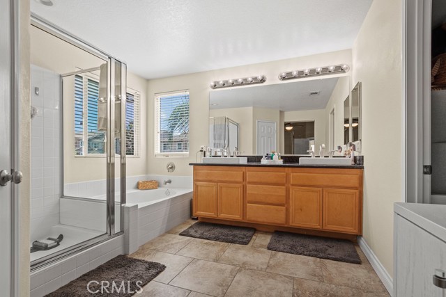 Detail Gallery Image 34 of 44 For 23632 Coast Live Oak, Murrieta,  CA 92562 - 6 Beds | 3 Baths