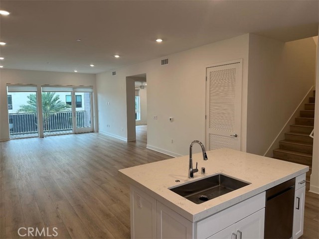3409 Rivington, Irvine CA: https://media.crmls.org/medias/677e0e69-4a93-4147-a80f-196f44b1f054.jpg