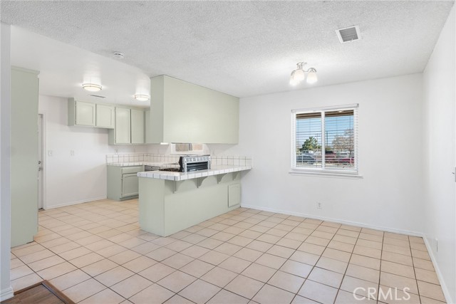 Detail Gallery Image 16 of 55 For 10278 Balsam Ave, Hesperia,  CA 92345 - 3 Beds | 2 Baths