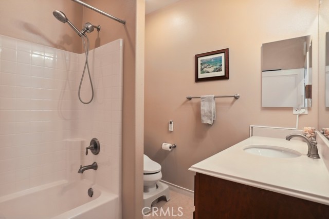 Detail Gallery Image 20 of 53 For 1556 Bloomington, Beaumont,  CA 92223 - 3 Beds | 2 Baths