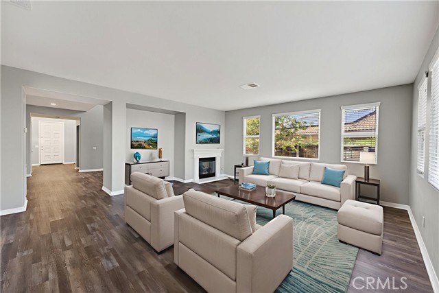 Detail Gallery Image 4 of 30 For 16154 Skyridge Dr, Riverside,  CA 92503 - 5 Beds | 3/1 Baths