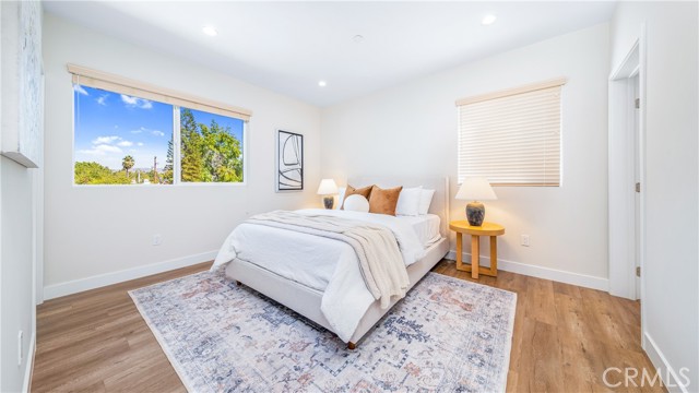 Detail Gallery Image 21 of 28 For 17158 Chatsworth St #3,  Granada Hills,  CA 91344 - 3 Beds | 2/1 Baths