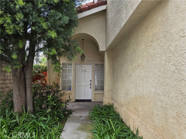 Detail Gallery Image 2 of 15 For 1330 Meadow Ln, Duarte,  CA 91010 - 3 Beds | 2/1 Baths