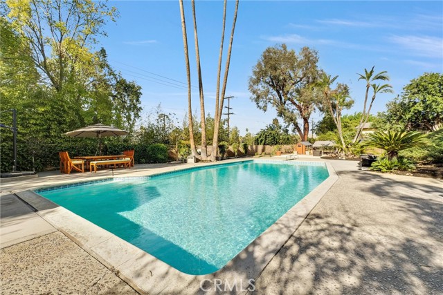 Image 43 of 49 For 2120 Fairview