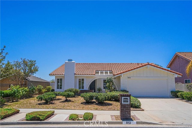 812 San Juan Lane, Placentia CA: https://media.crmls.org/medias/678226da-e935-454f-b513-7caf20f2172e.jpg