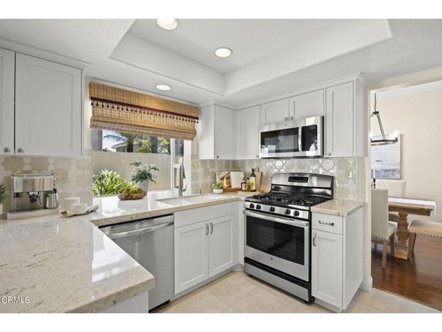 Detail Gallery Image 9 of 47 For 14889 Werris Creek Ln, San Diego,  CA 92128 - 3 Beds | 3 Baths