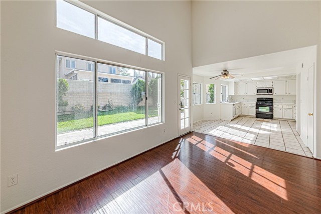 Detail Gallery Image 6 of 44 For 1834 Carolann St, Pomona,  CA 91766 - 3 Beds | 2/1 Baths