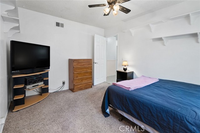 Detail Gallery Image 14 of 23 For 7422 Candle Light Dr, Jurupa Valley,  CA 92509 - 4 Beds | 2 Baths