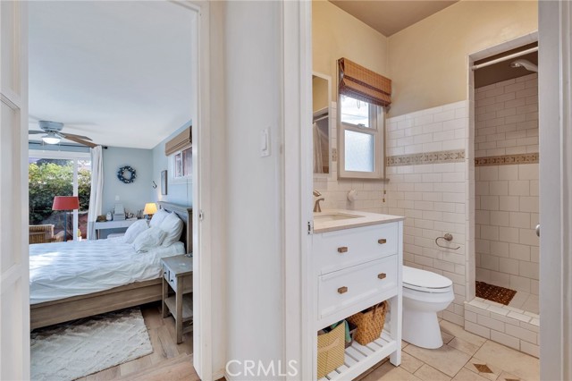 Detail Gallery Image 12 of 27 For 2834 Palo Verde, Long Beach,  CA 90815 - 4 Beds | 2 Baths