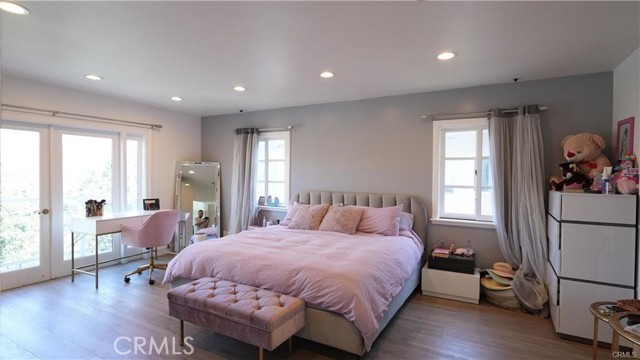 1537 Wildwood Drive, Eagle Rock CA: https://media.crmls.org/medias/678418de-e615-4036-81db-19f07d1cadcd.jpg