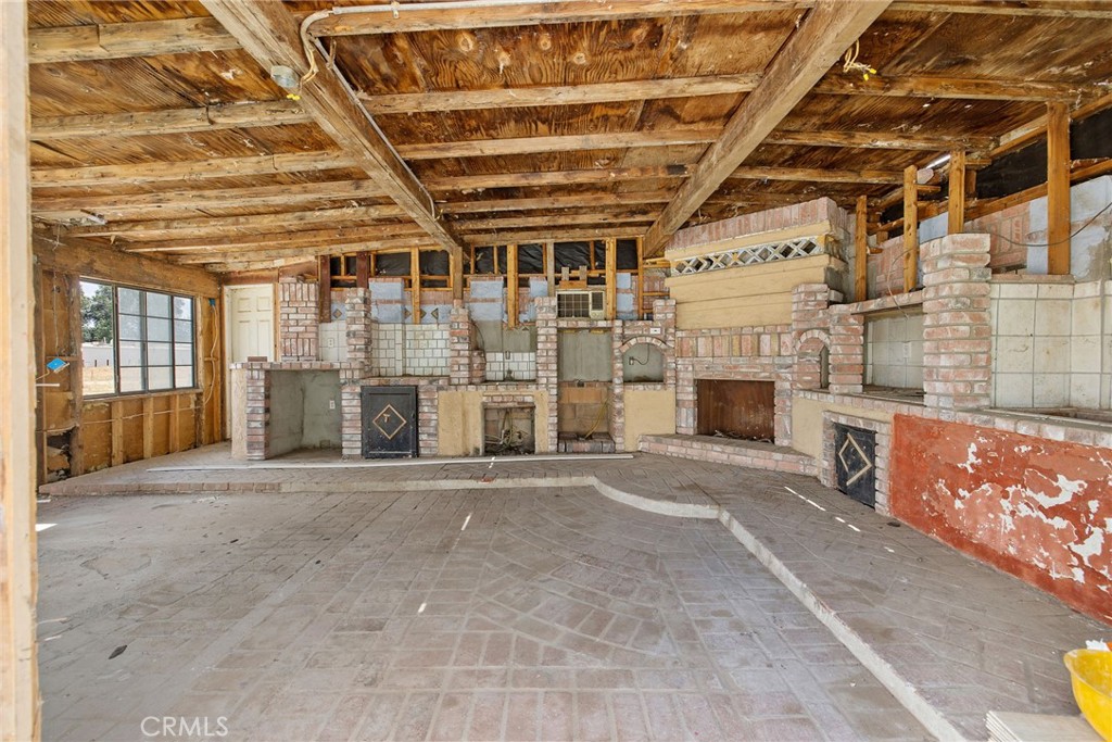 https://media.crmls.org/medias/67857660-7258-45c0-b453-53a8c674e116.jpg?preset=X-Large