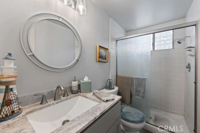 Detail Gallery Image 15 of 47 For 3665 E 1st St #202,  Long Beach,  CA 90803 - 2 Beds | 2 Baths