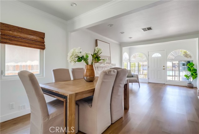 Detail Gallery Image 20 of 39 For 12506 Emelita St, Valley Village,  CA 91607 - 2 Beds | 2 Baths