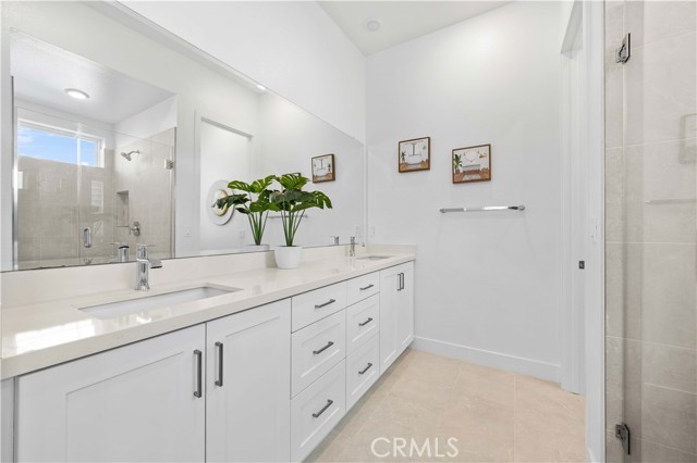 Detail Gallery Image 23 of 60 For 102 Yugen, Irvine,  CA 92618 - 4 Beds | 3/1 Baths