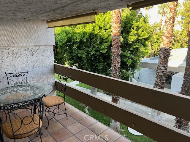 https://media.crmls.org/medias/678736d7-289d-41e1-86e4-12aed219495c.jpg?preset=X-Large