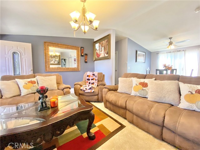 Detail Gallery Image 34 of 36 For 1212 W Pottery St, Lake Elsinore,  CA 92530 - 3 Beds | 2 Baths