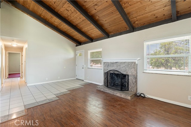 Detail Gallery Image 5 of 29 For 14889 Hartford Ln, Helendale,  CA 92342 - 3 Beds | 2 Baths